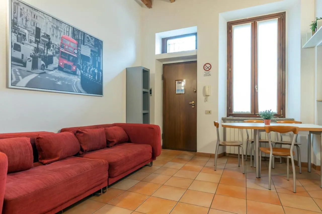 Cozy APT near Aeroporto Milano Linate Appartamento